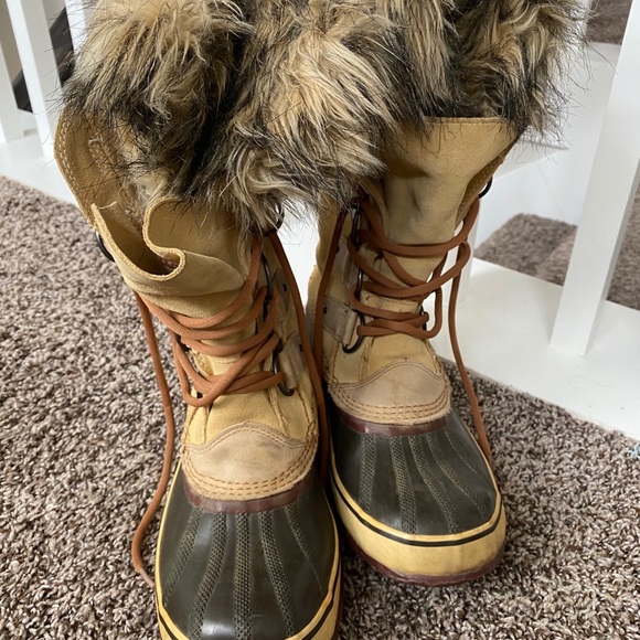 Sorel Joan of Arctic Boots Size 9 - Picture 2 of 6